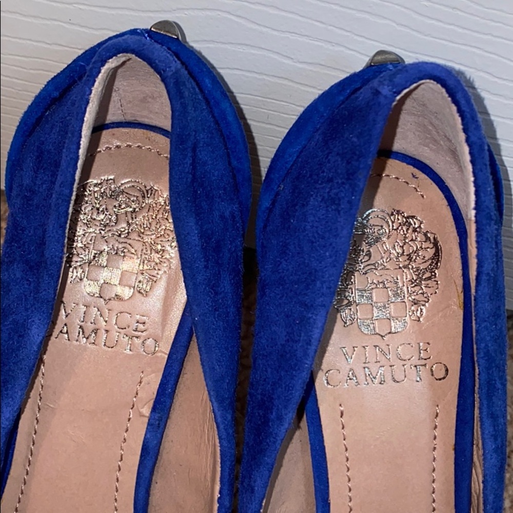 💙LAST CHANCE💙 Vince Camuto Blue Suede Heels // 7 - Picture 3 of 11